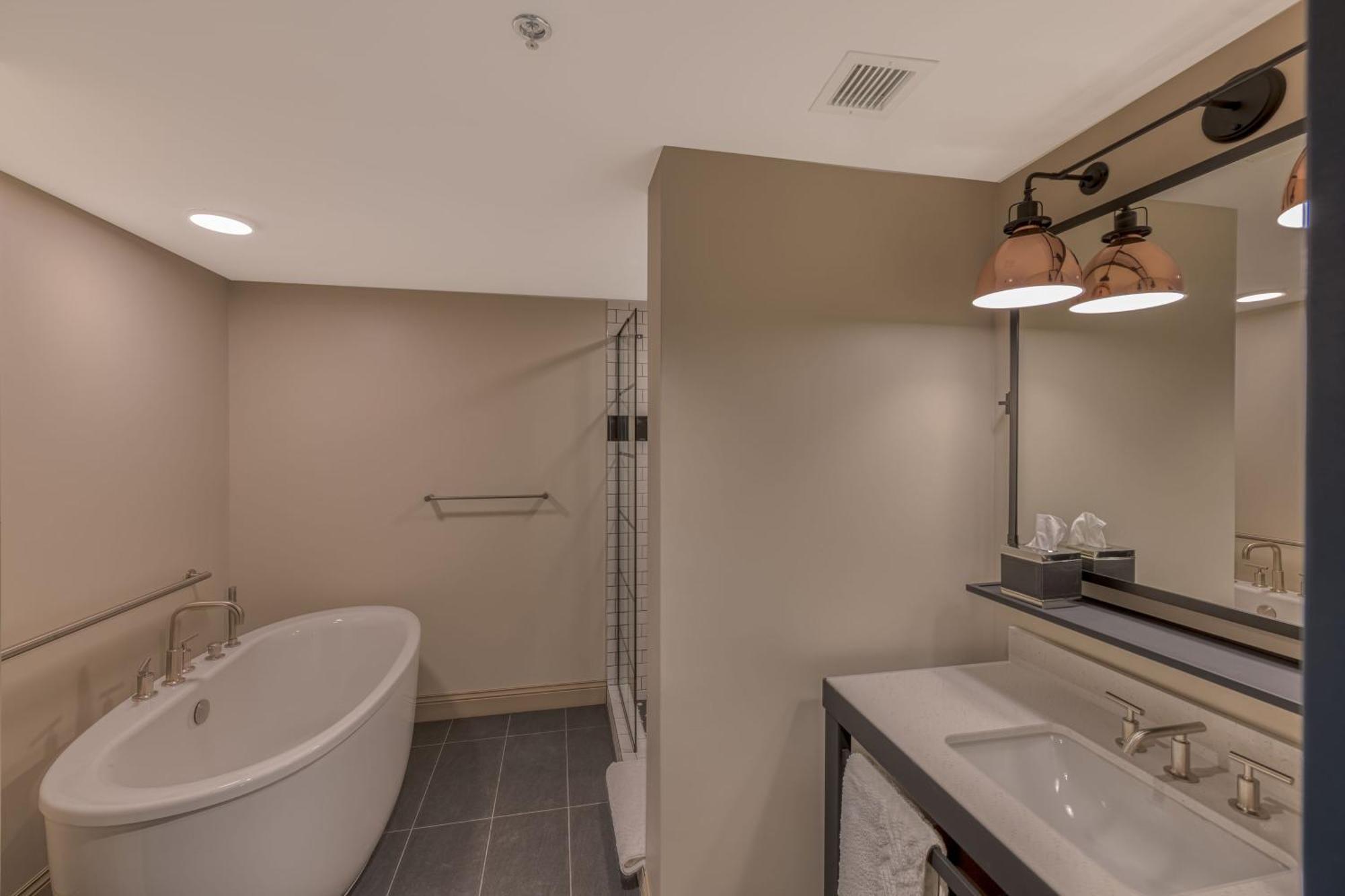 The Sessions Hotel, Bristol, A Tribute Portfolio Hotel エクステリア 写真